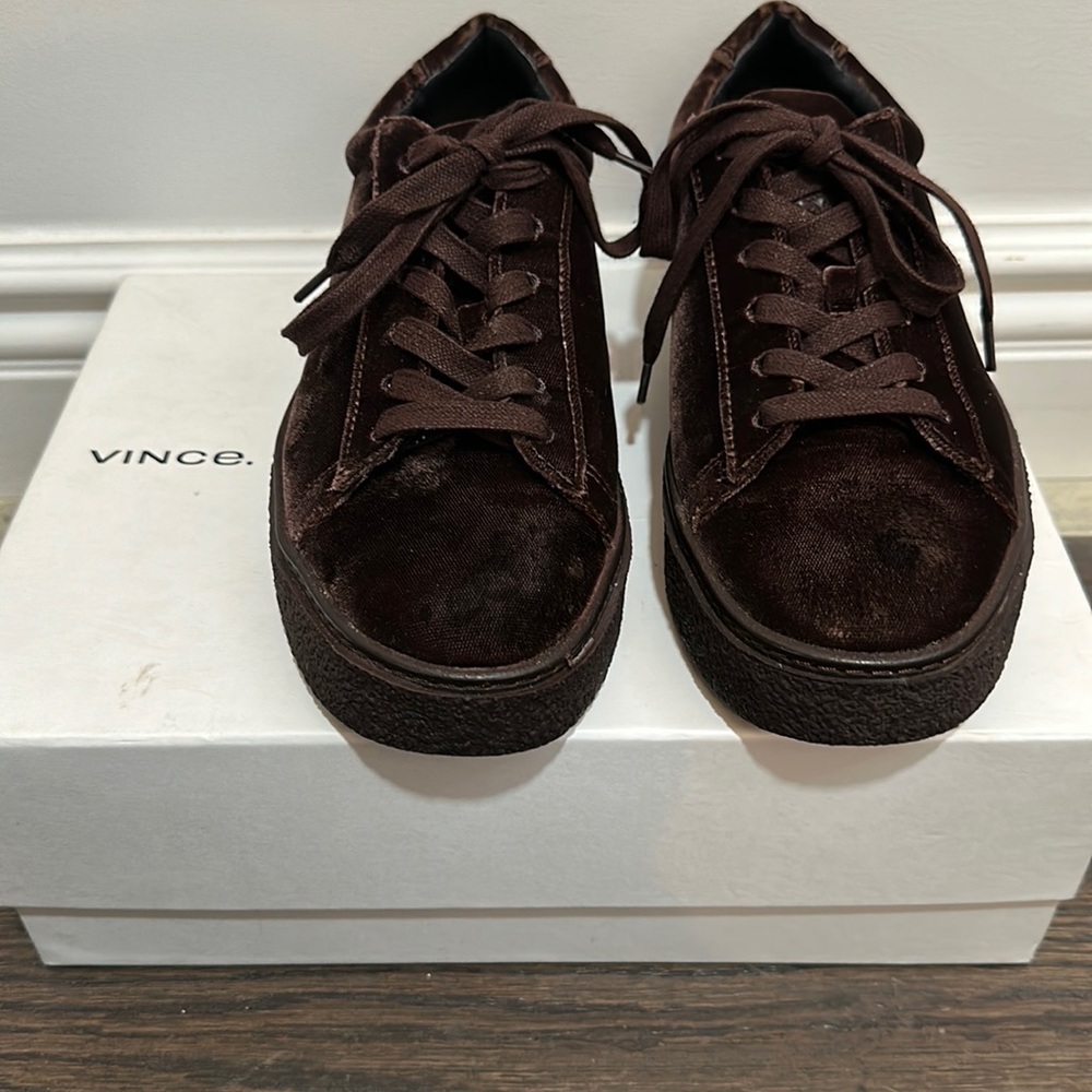 Vince Neela Suede Sneaker Sz 6 Burgundy